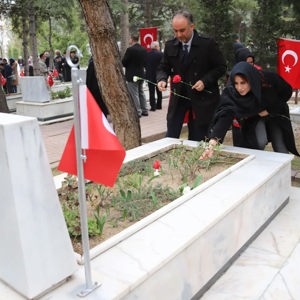 Çanakkale Zaferi’nin 111’inci Yıl Dönümünde Şehitlerimizi Rahmetle Andık - fotoğraf 6