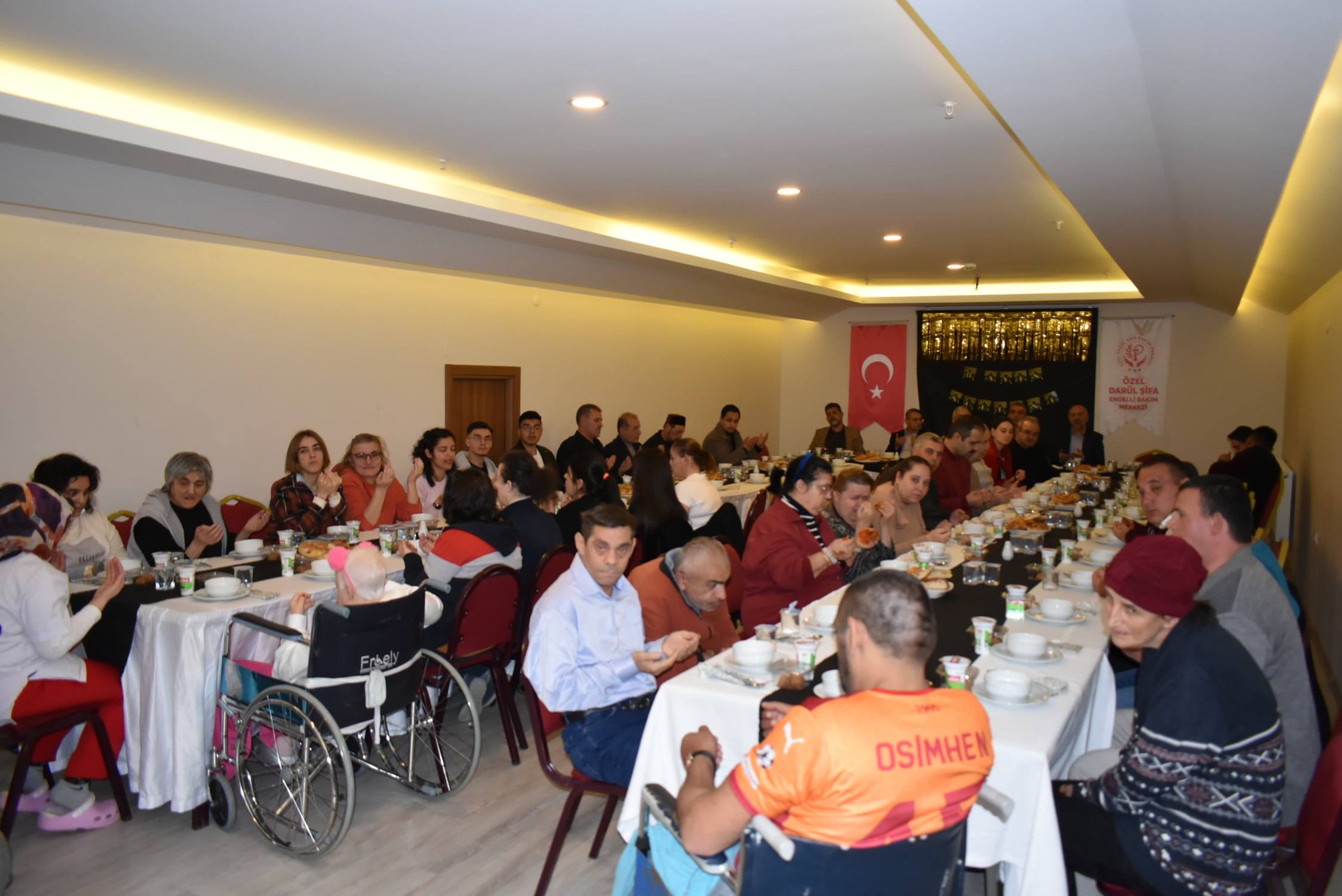 Özel Darül Şifa Engelli Bakım Merkezi İftar Programında Ramazan’ın Bereketi Paylaşıldı