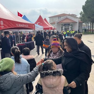 Çanakkale Zaferi’nin 111. Yılında Aziz Şehitlerimizi Rahmet ve Minnetle Andık - fotoğraf 7
