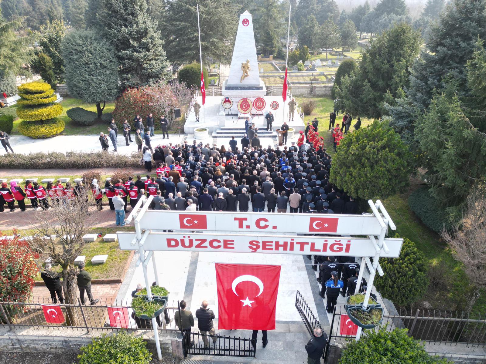 18 Mart Çanakkale Zaferi’nin 111. Yıl Dönümünde Şehitlerimiz Dualarla Anıldı.