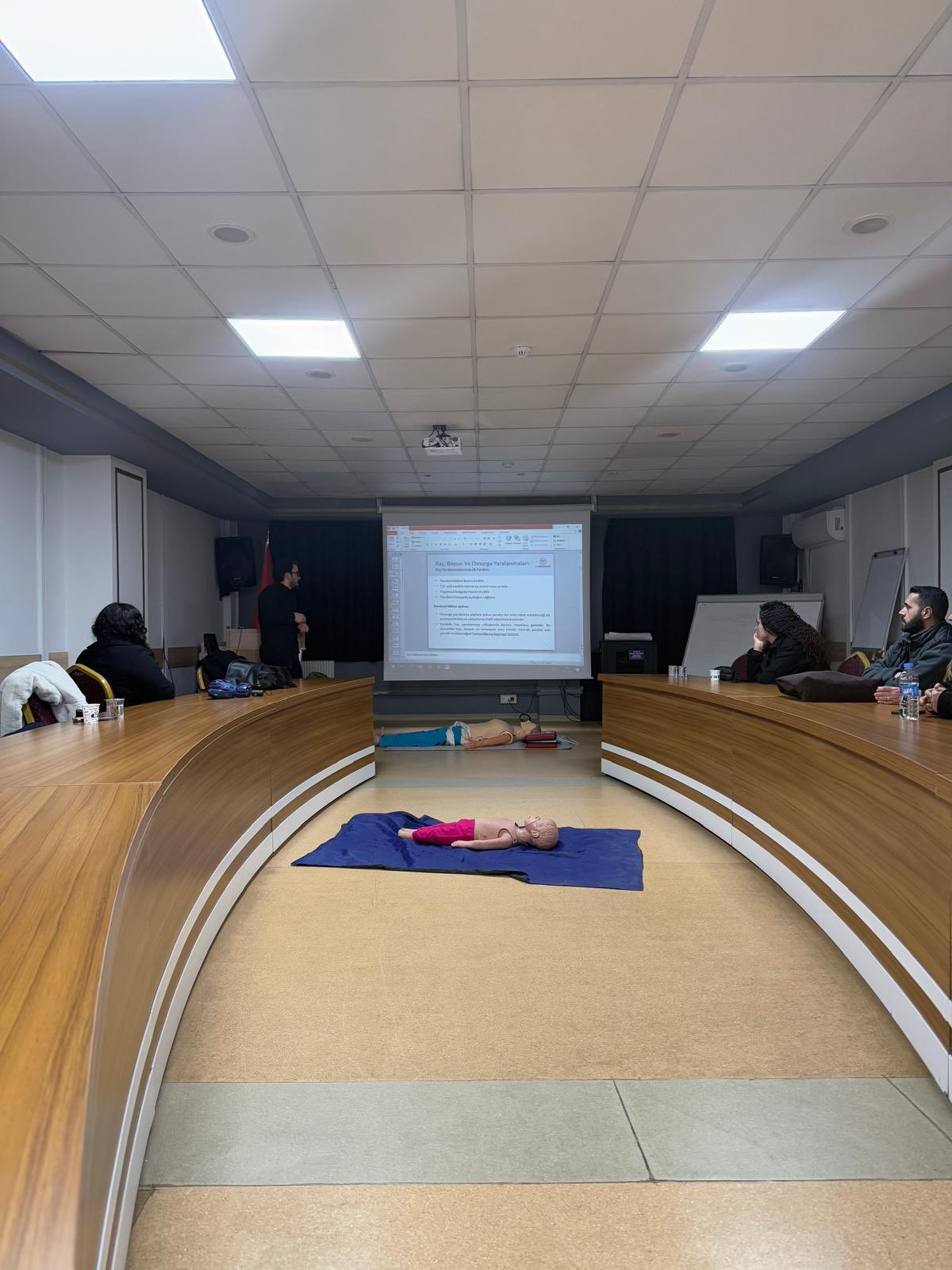 İlk ve Acil Yardım Eğitimi