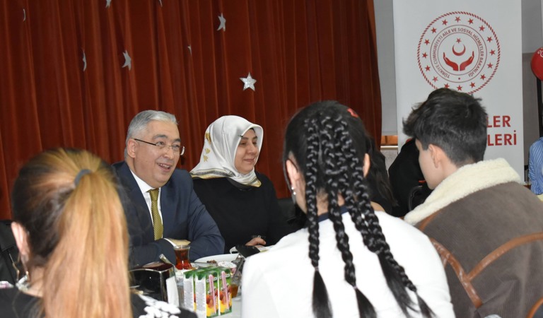 Göz Aydınlığımız Çocuklarımızla Bayram Coşkusunu Paylaştık