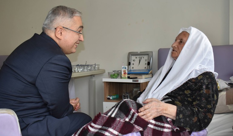 Devletimizin Şefkat Eliyle Yenişehir Huzurevimizde Bayram Huzuru