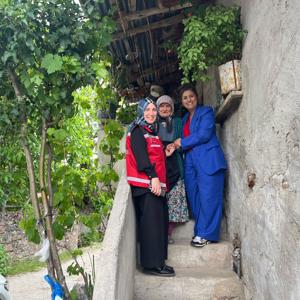 “Tek Başına Değil, Çok Başına Bayram” Projesiyle Tek Başına Yaşayan Yaşlılara Bayram Ziyareti - fotoğraf 4