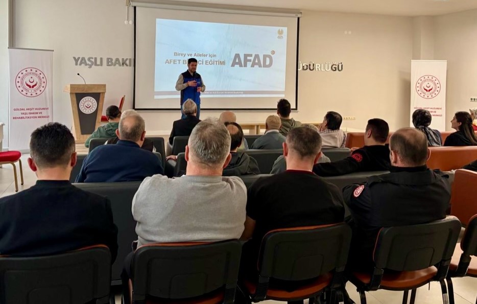 🔥🧯 Güldal Akşit Huzurevimizde, Yaşlılarımız ve Personellerimizle Yangın Söndürme ve Tahliye Tatbikatı Gerçekleştirildi 🚨