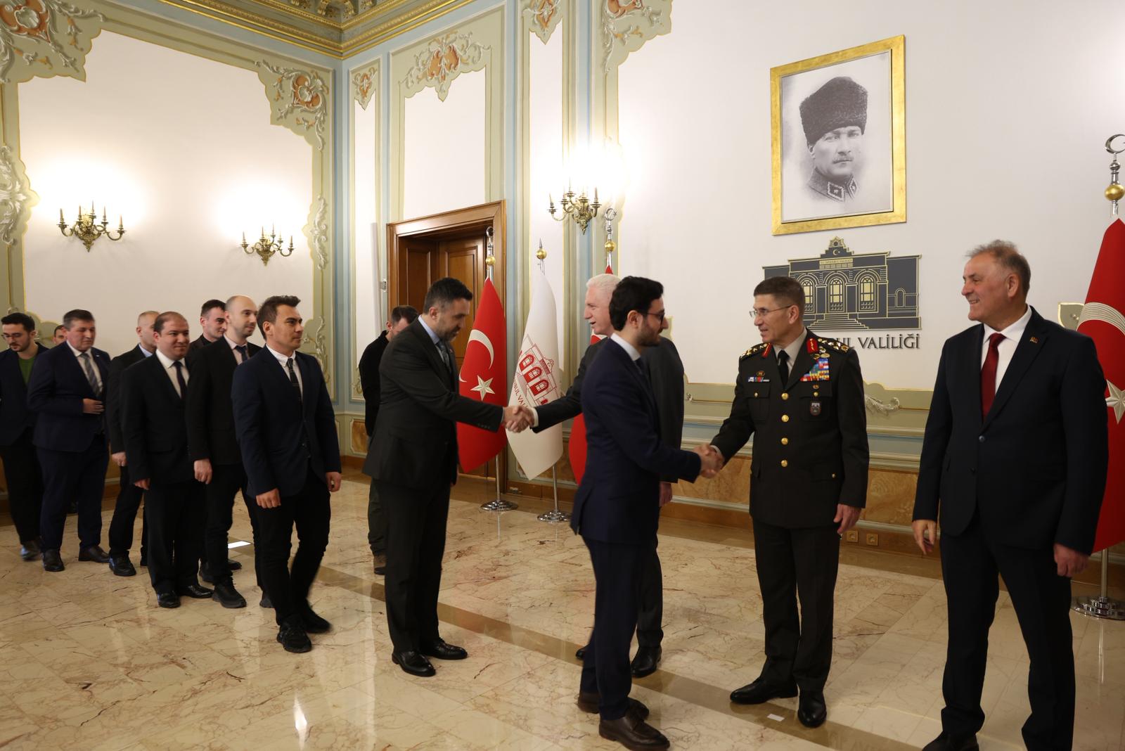 Ramazan Bayramı Dolayısıyla İstanbul Valiliğinde Bayramlaşma Programı Gerçekleştirildi