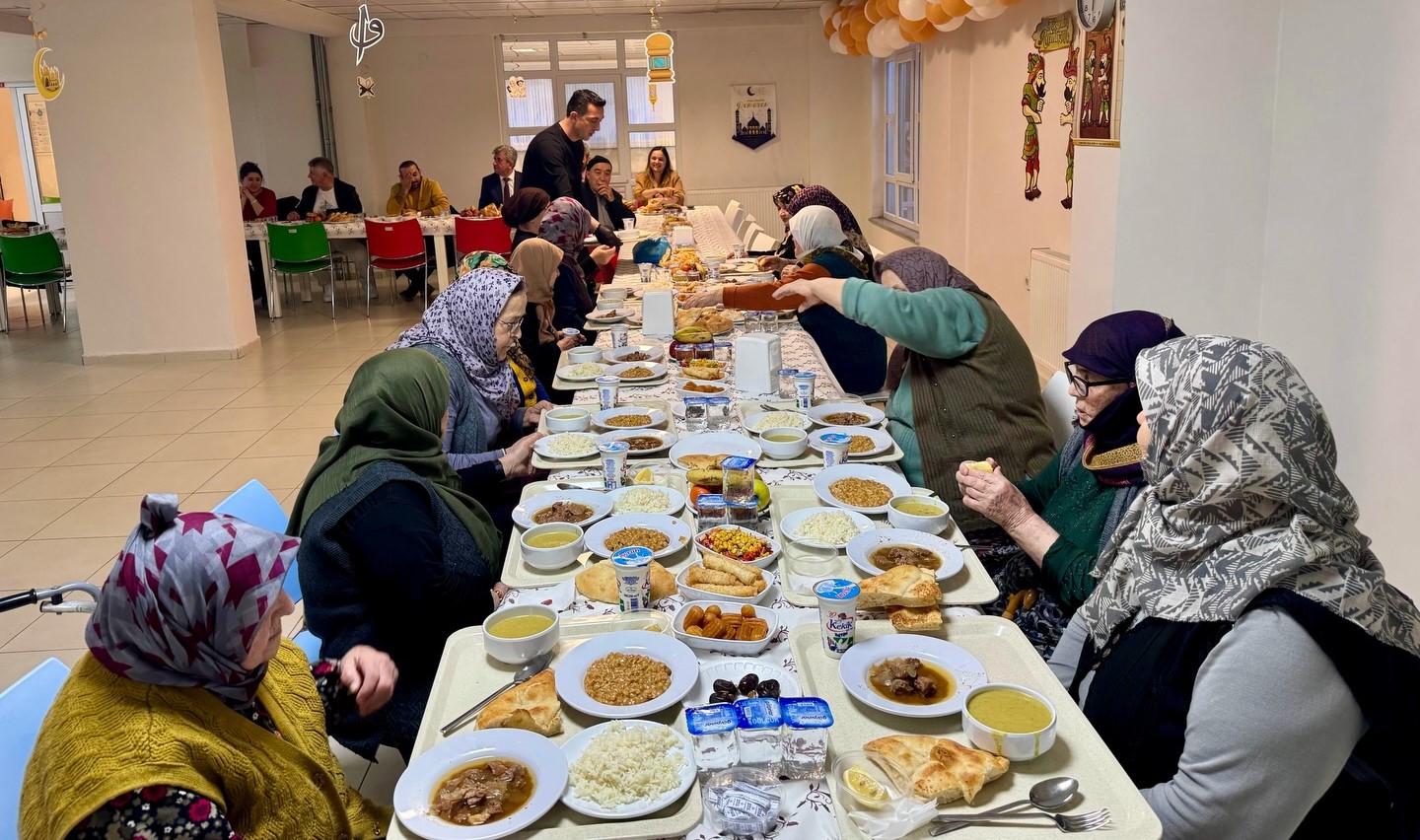 Dualar Bir, Sofra Bir, Gönüller Bir 🤲🌙