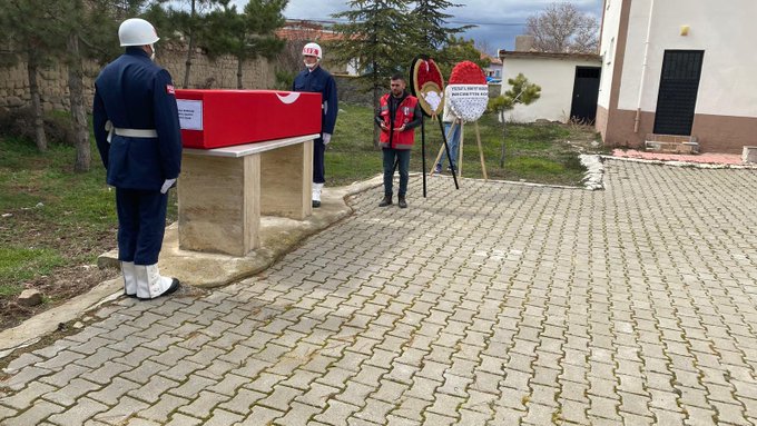 Sorgun Sosyal Hizmet Merkezi Müdürlüğümüz olarak, ebediyete irtihal eden Kıbrıs Gazimiz Yılmaz Borgan’ı son yolculuğuna uğurladık.
