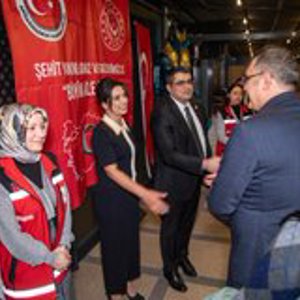 Çanakkale ruhunu, şehitlerimizin emanetleri olan kıymetli ailelerimizle paylaştık.  - fotoğraf 1