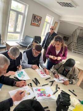 Ulu çınarlarımızın ellerinde renkler hayat buluyor...