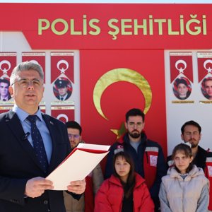 Vatan Onlara, Onlar da Bizlere Emanet - fotoğraf 1