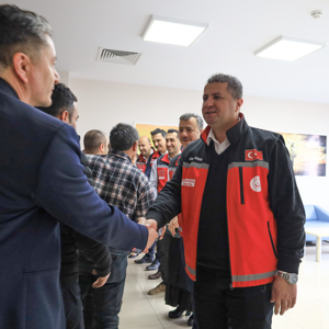 İl Müdürümüz Sayın Serdar Demirci ve Birim Amirlerimiz, Çalışma Arkadaşlarımızla bir Araya Gelerek Ramazan Bayramlarını Kutladı. - fotoğraf 3
