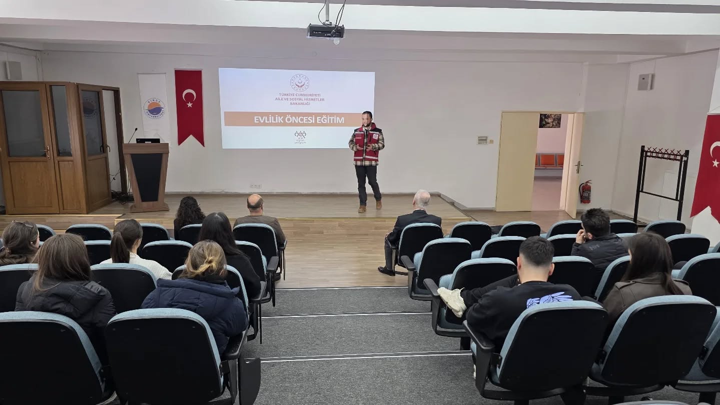 Gençlere Sağlıklı Aileler İçin Bilinçli Bir Başlangıç