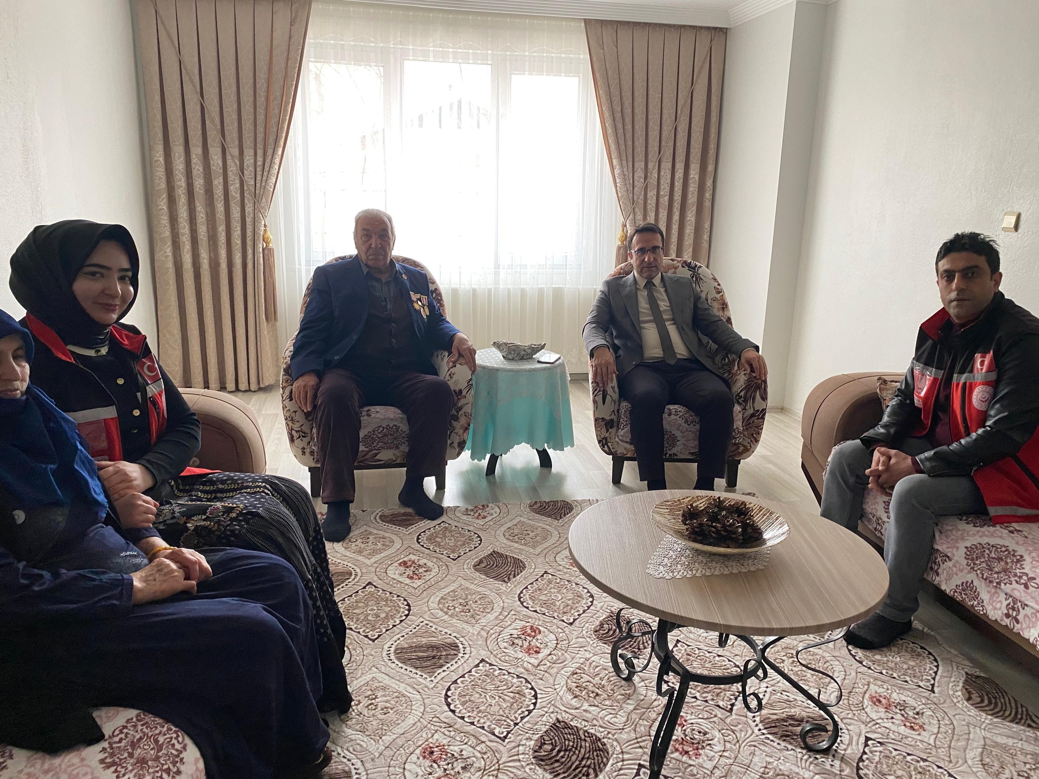 Kıbrıs Gazimiz Raif Çetin’e Ziyaret Gerçekleştirildi