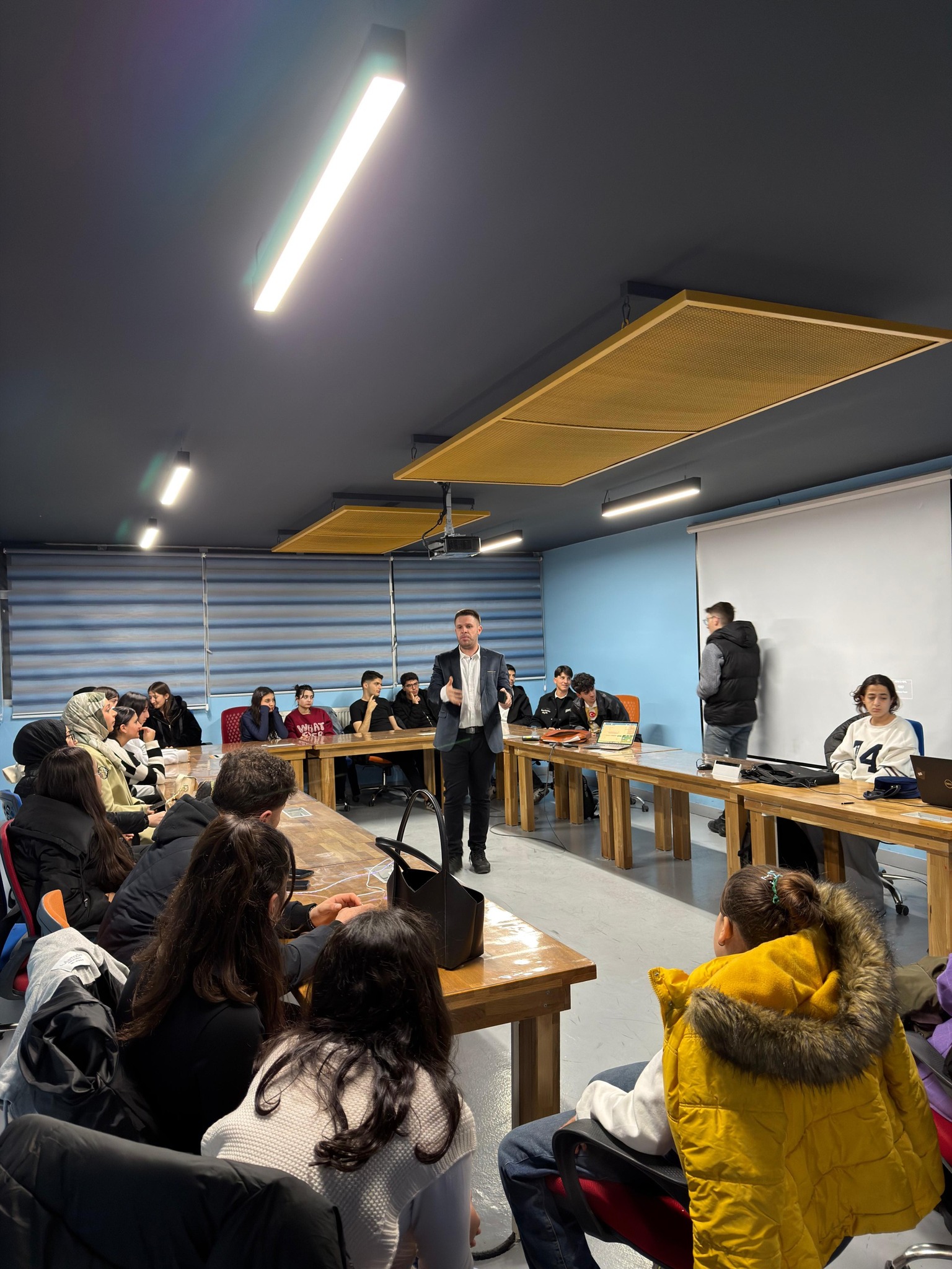 TEKNOFEST Eğitim Programı Kapsamında Bilgilendirme Etkinliği Gerçekleştirildi