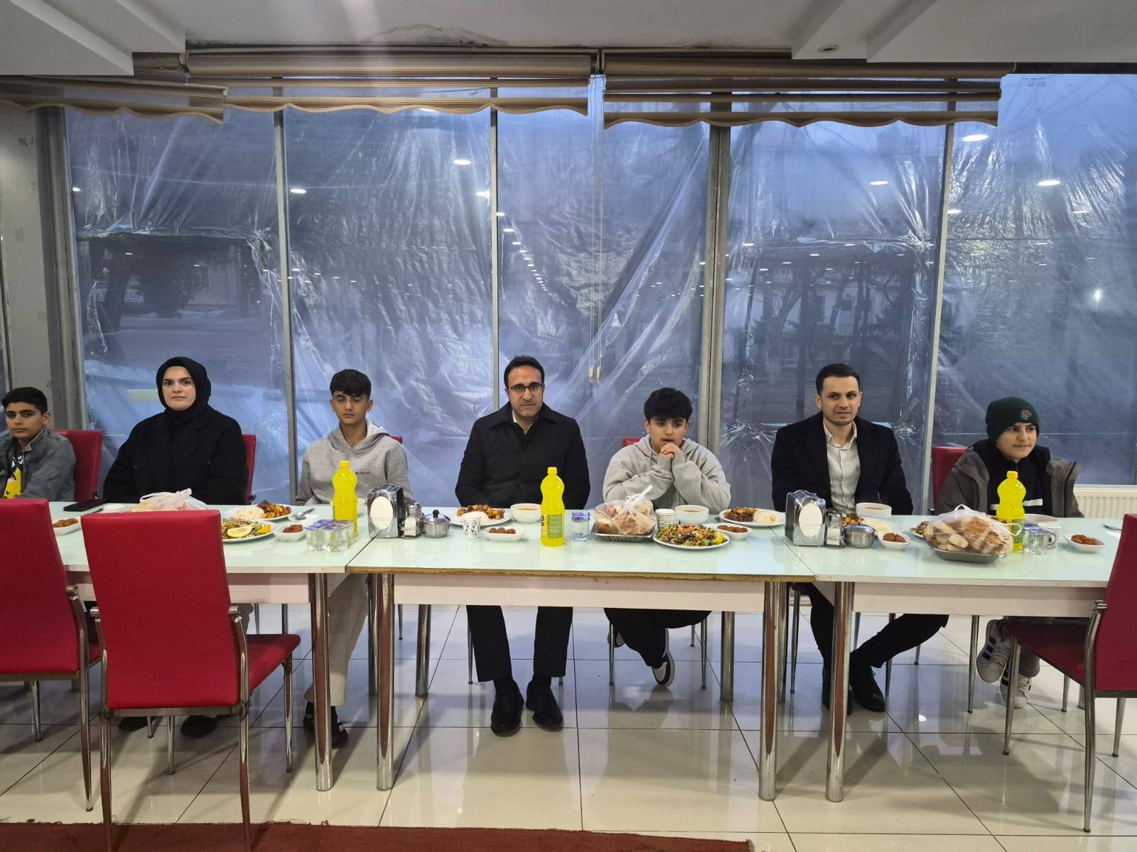 Çocuk Evleri Sitesinde İftar Programı Gerçekleştirildi