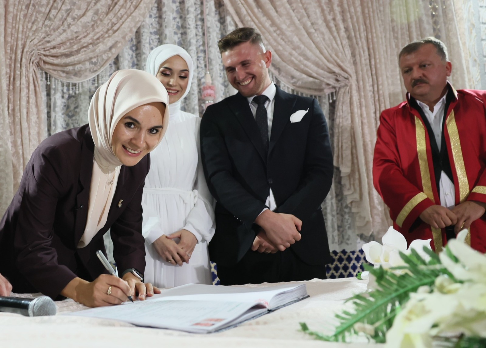 Aile ve Gençlik Fonu kapsamında bu ay 660,9 milyon lira ödeme yapıldı