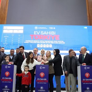 Aile ve Sosyal Hizmetler Bakanımız Göktaş, Tekirdağ'da sosyal konutların kura çekilişinde konuştu - fotoğraf 1