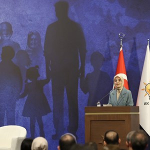 Bakanımız Mahinur Özdemir Göktaş "İnsan Hakları ve Aile Zirvesi"nde konuştu: - fotoğraf 1