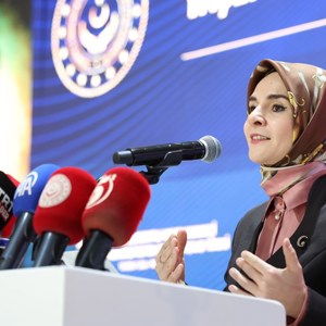 Aile ve Sosyal Hizmetler Bakanımız Göktaş, Adana'da huzurevi açılışında konuştu: - fotoğraf 2