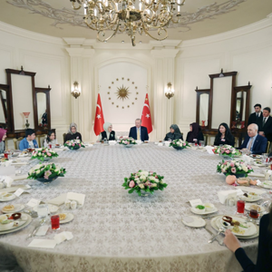 Cumhurbaşkanı Erdoğan ve Bakanımız Göktaş Şehit Aileleri İle İftar Programı'na katıldı - fotoğraf 2