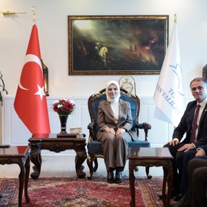 Yazdır Aile ve Sosyal Hizmetler Bakanımız Göktaş, Van'da açılış töreninde konuştu - fotoğraf 2