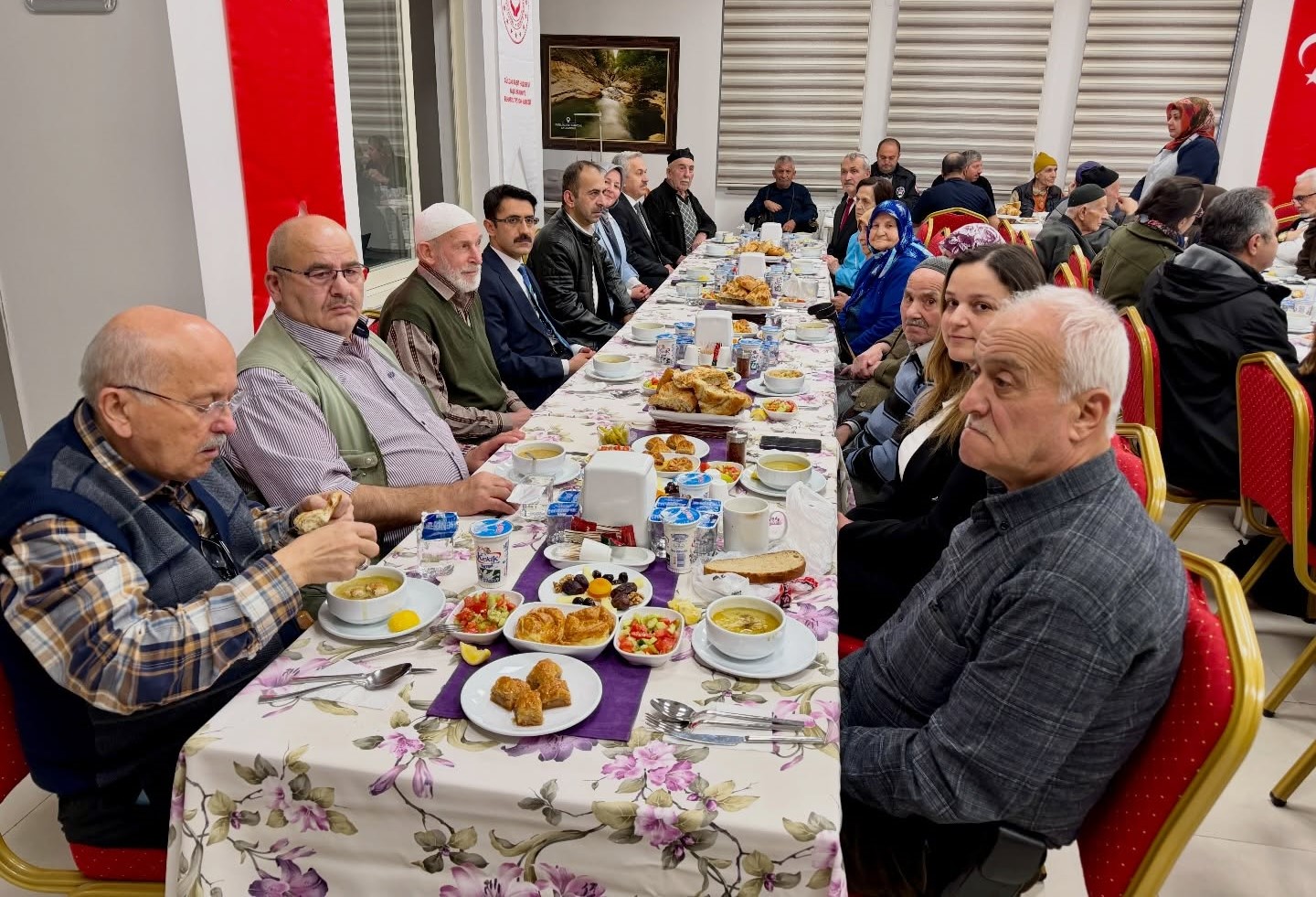 Genel Müdür Yardımcımız Huzurevimizde Büyüklerimizle İftarda Buluştu