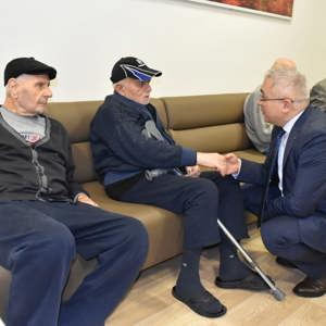 Büyüklerimizin Huzuru Mutluluğumuzdur  - fotoğraf 3