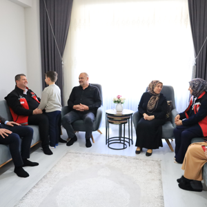  İl Müdürümüz Sayın Serdar Demirci Ve Kıymetli Çalışma Arkadaşlarımızla Biricik Yavrumuza Sıcak Yuvalarını Açan, Koruyucu Ailemiz, Değerli Demir Ailesine Misafir Olduk. - fotoğraf 1