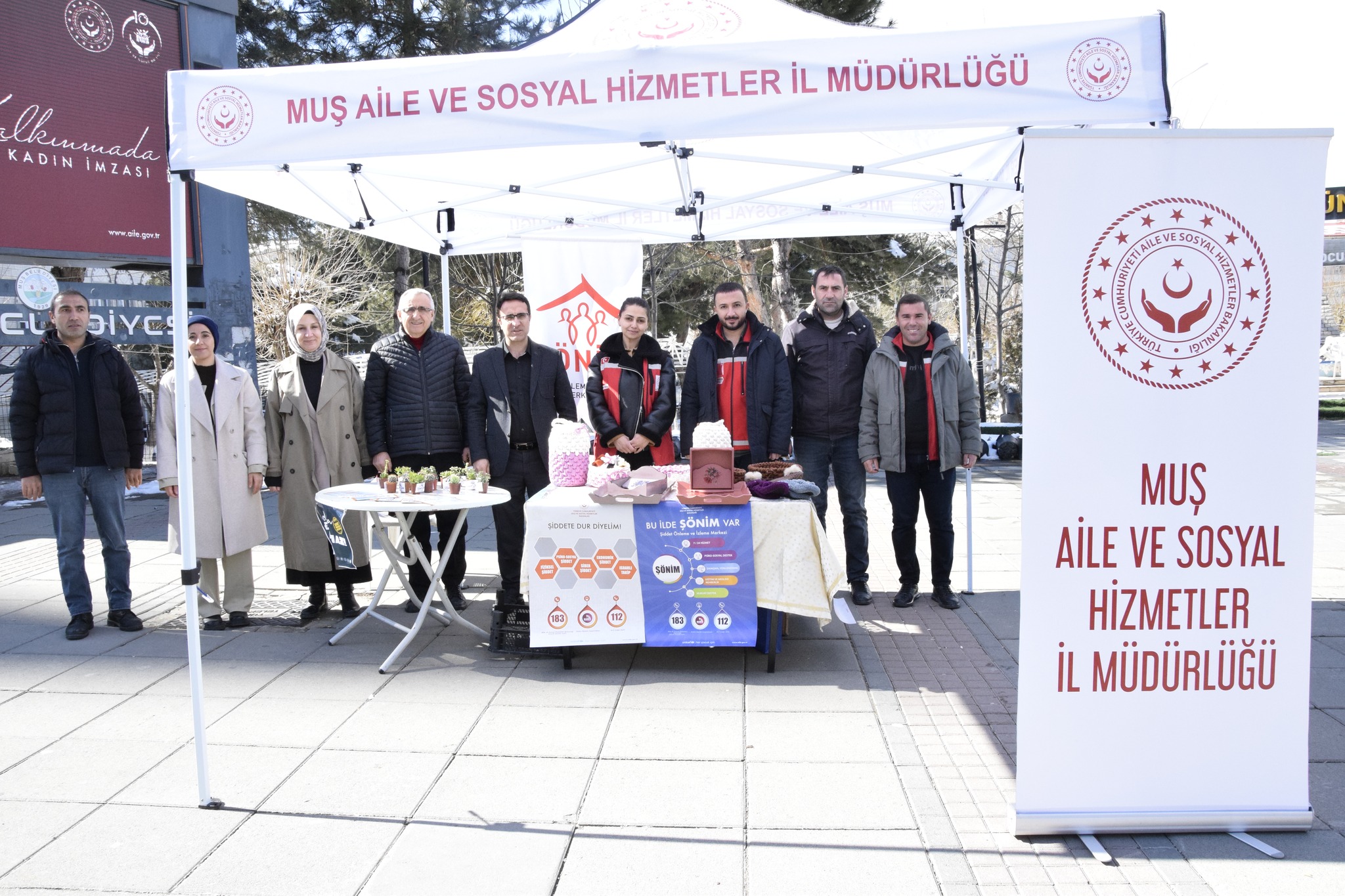 Atatürk Parkı Önünde 8 Mart Dünya Kadınlar Günü Etkinliği Düzenlendi