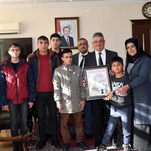 3 Aralık Dünya Engelliler Günü münasebetiyle Sayın Valimize ve Sayın Başsavcımıza ziyarette bulunduk - fotoğraf 2