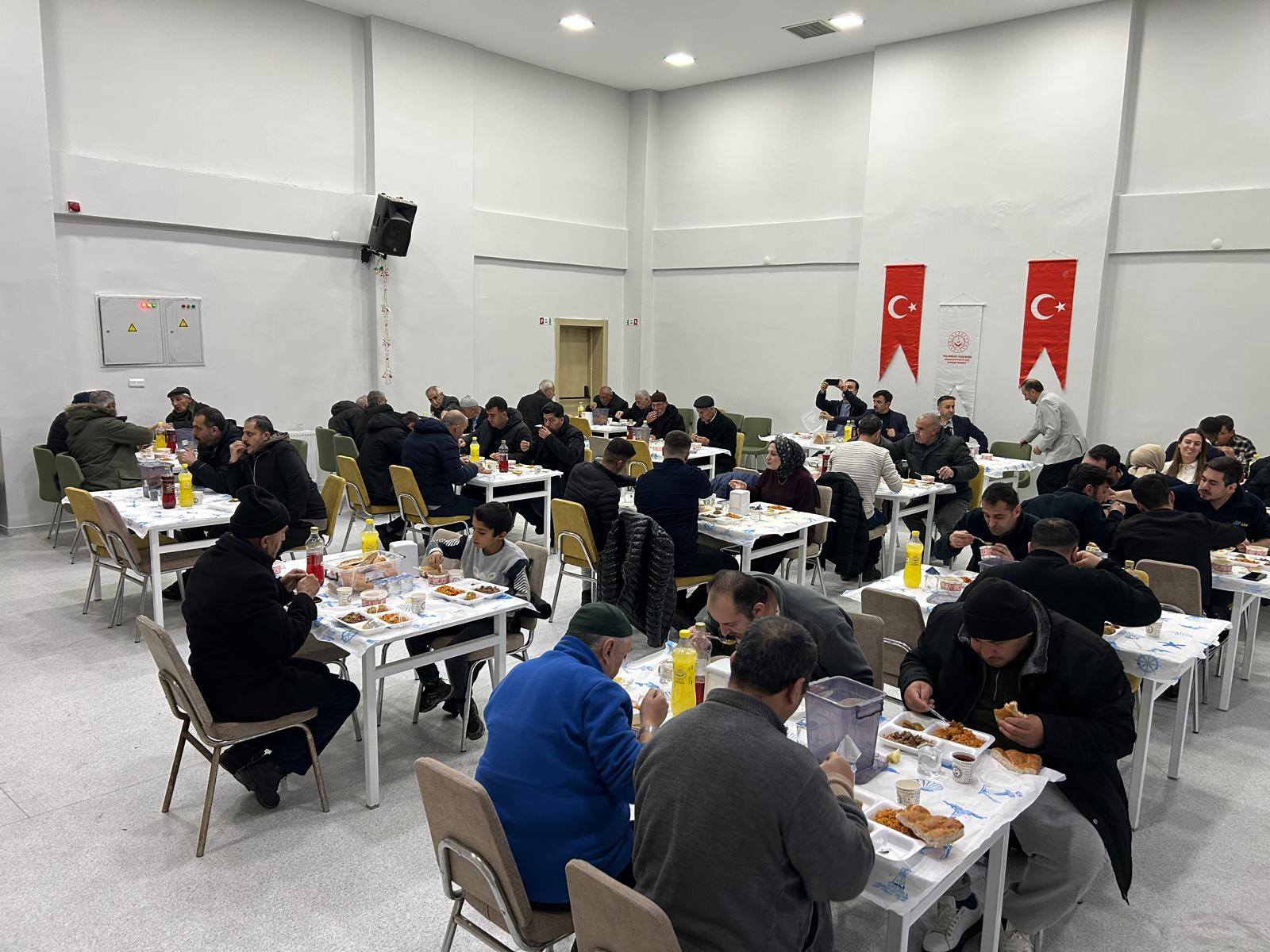 Yaşlı Bireyler İçin İftar Programı Düzenlendi