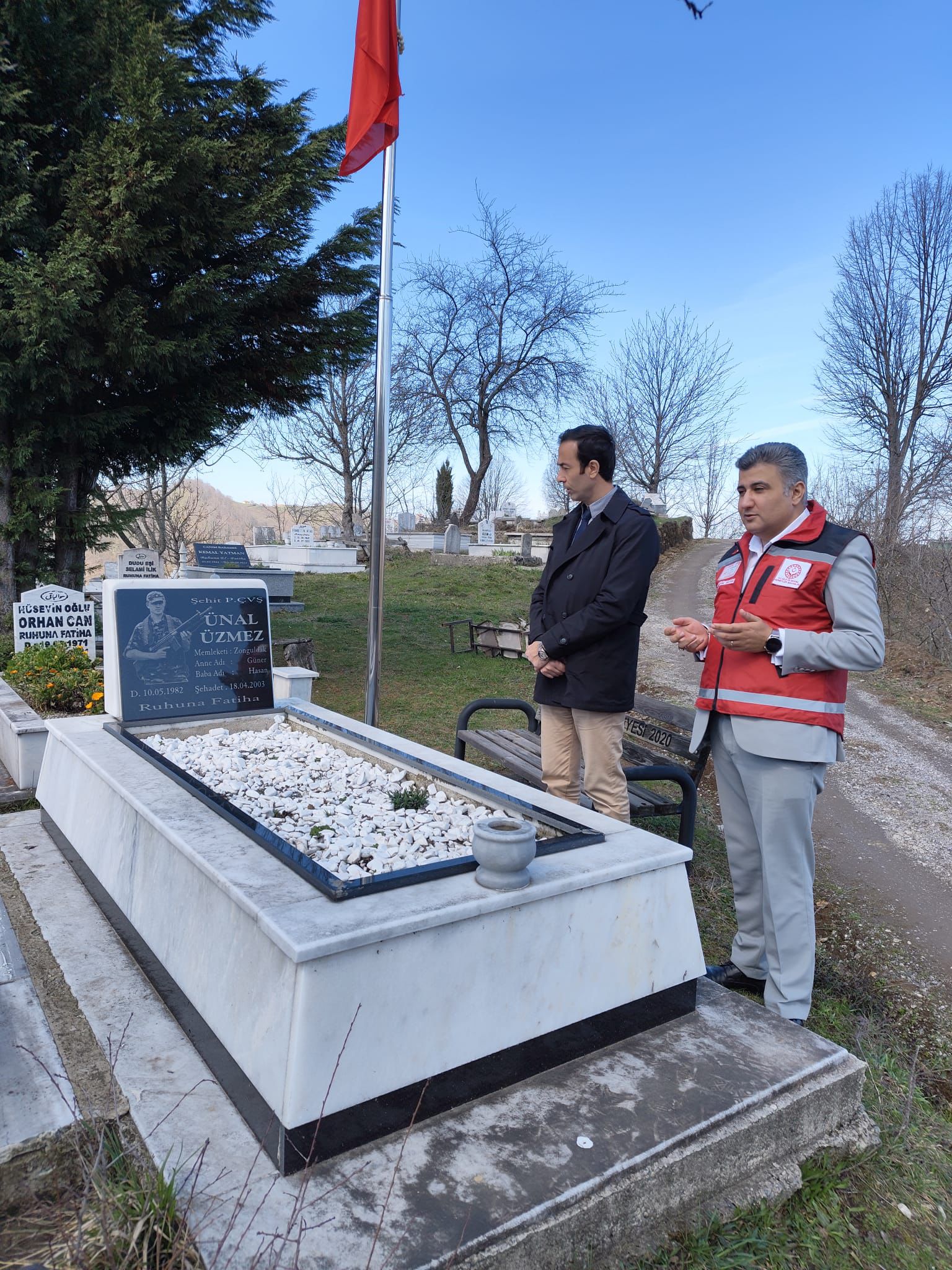  Aziz Şehitlerimizin Kabristanları Ziyaret Edilmiştir.