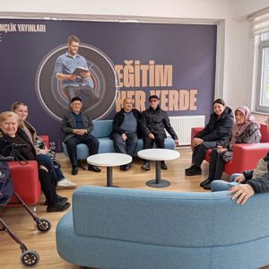 18-24 Mart Yaşlılara Saygı Haftası etkinlikleri kapsamında Devrek Gençlik Merkezi ziyaret edilmiştir. - fotoğraf 2