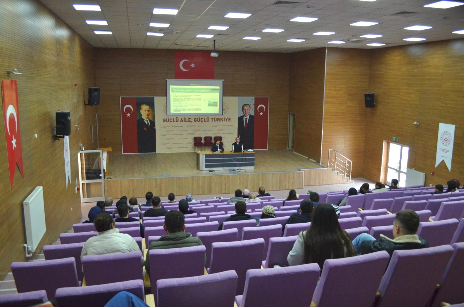 Evlenecek Çiftlerimize Evlilik Öncesi Eğitimi Verildi 