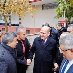 İçişleri Bakanımız Sayın Süleyman SOYLU, Şehidimiz Taha ULUÇAY'ın Ailesine Ziyarette Bulundu - fotoğraf 1