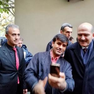 İçişleri Bakanımız Sayın Süleyman SOYLU, Şehidimiz Taha ULUÇAY'ın Ailesine Ziyarette Bulundu - fotoğraf 4
