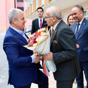 Valimiz Sayın İbrahim Akın, Dr. İsmail Işık Huzurevi Yaşlı Bakım ve Rehabilitasyon Merkezi Müdürlüğümüz Ziyaret Etti - fotoğraf 9