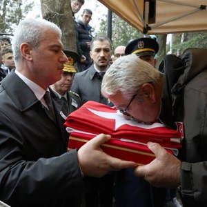 Şehidimiz Ulaştırma Uzman Çavuş Selman Akarsel Dualarla Ebediyete Uğurlandı - fotoğraf 4