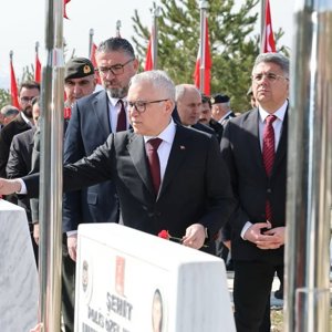 Bir Milletin Sonsuz Dirilişi: 111 Yıllık Destan - fotoğraf 3