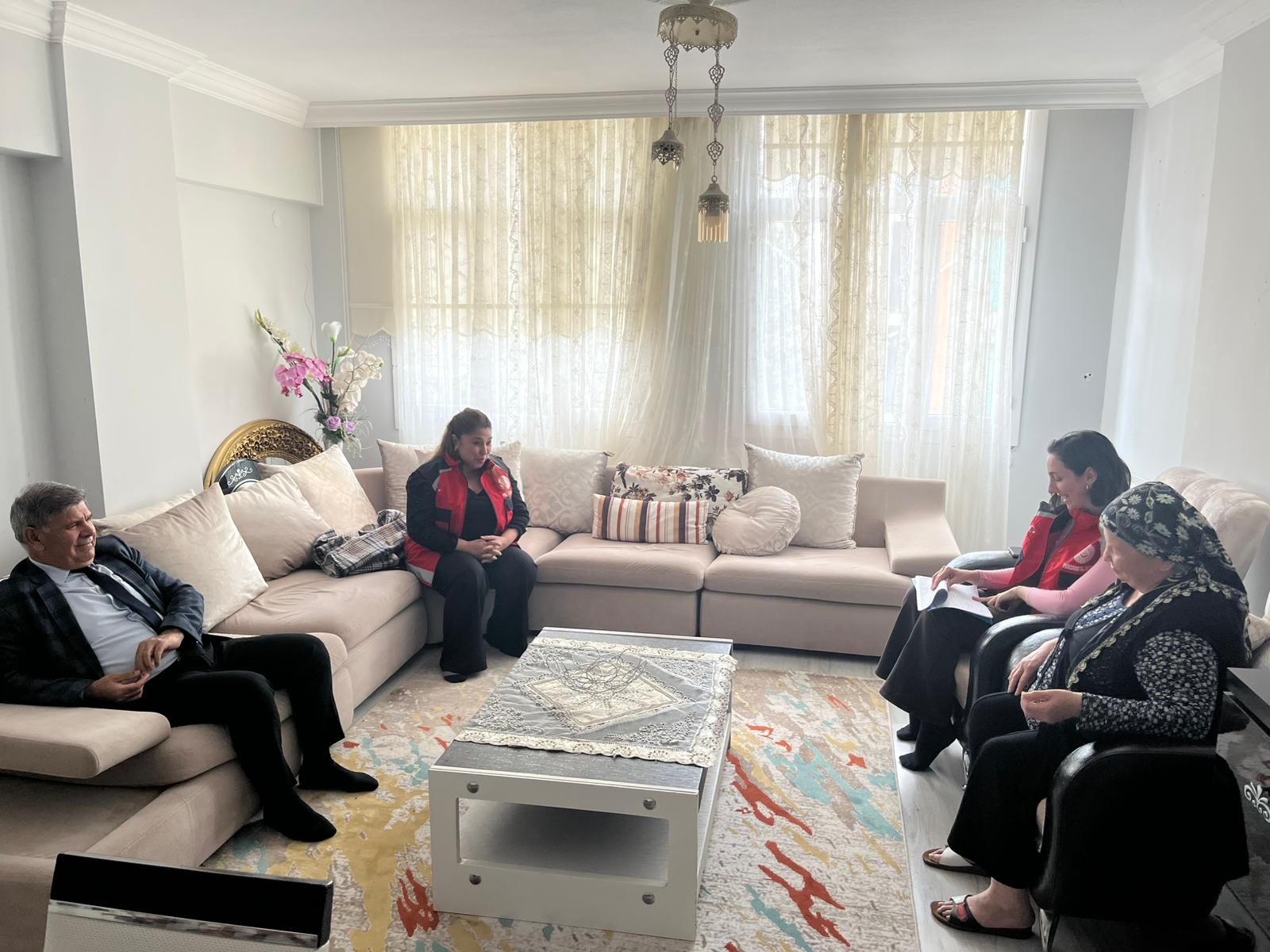 UNUTULMAYAN KAHRAMANLAR, SAHİPSİZ BIRAKILMAYAN EMANETLER