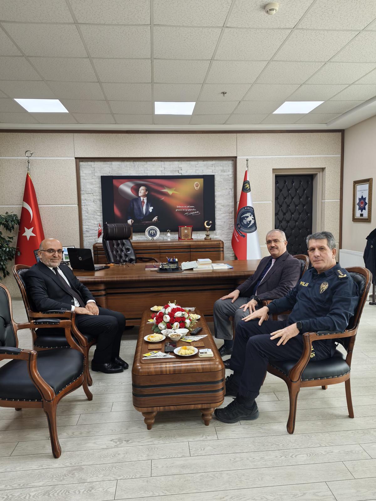 İl Müdürümüz Sayın Bilal Erdoğan POMEM Müdürü Üzeyir Taşdelen'i Makamında Ziyaret Etti