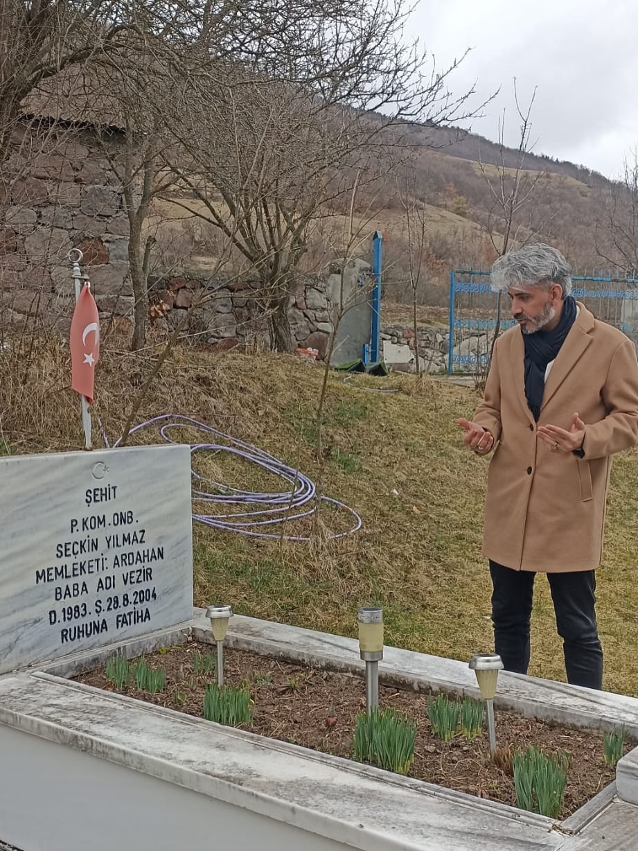 Aziz Şehitlerimizin Kabirleri Ziyaret