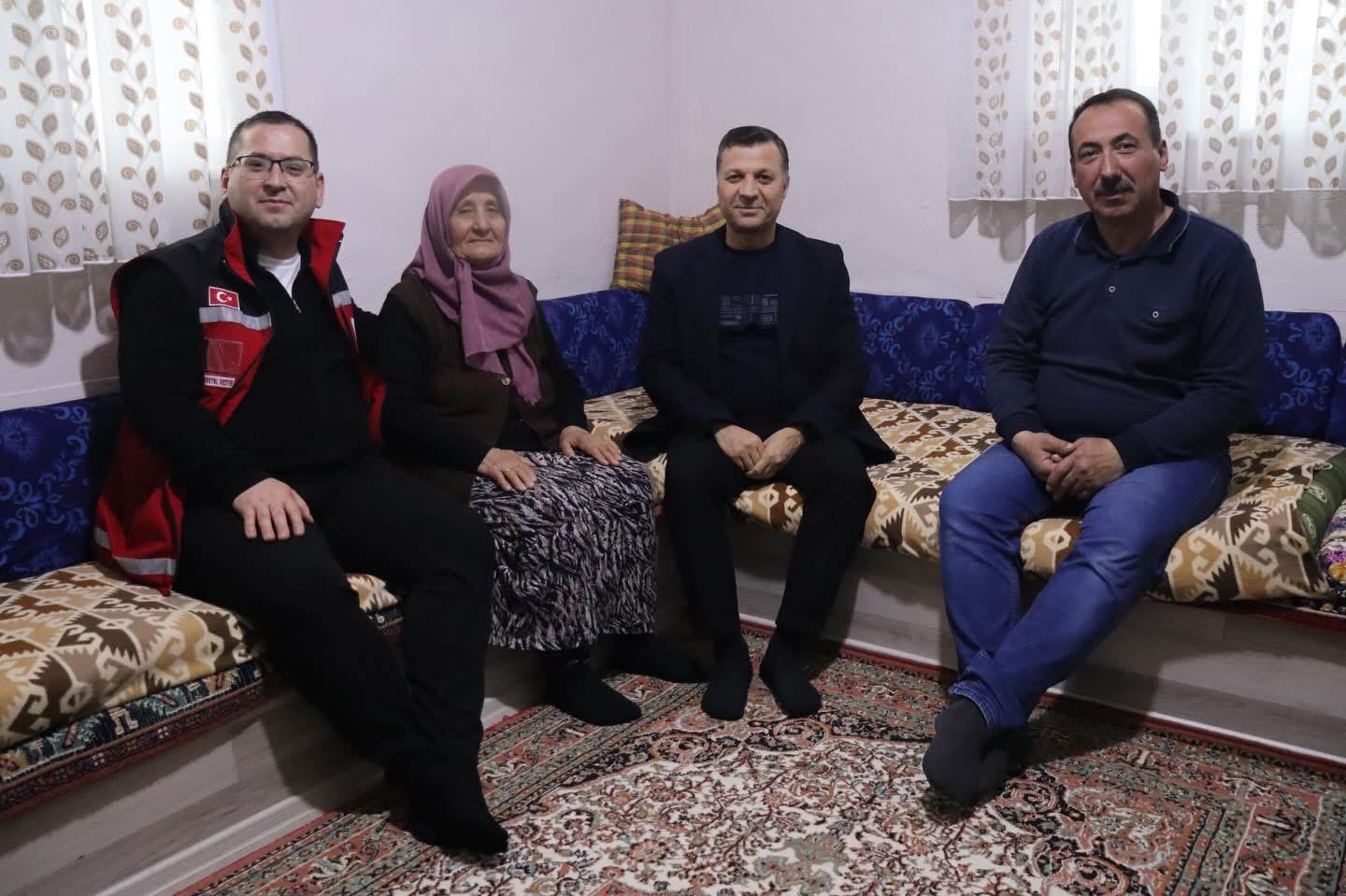 Çınarlarımızın Dualarıyla Bayrama