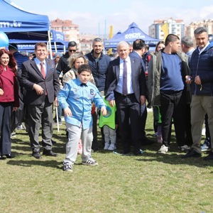 Dünya Otizm Farkındalık Günü’nde Anlamlı Etkinlik - fotoğraf 9