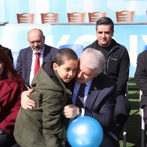 Dünya Otizm Farkındalık Günü’nde Anlamlı Etkinlik - fotoğraf 11