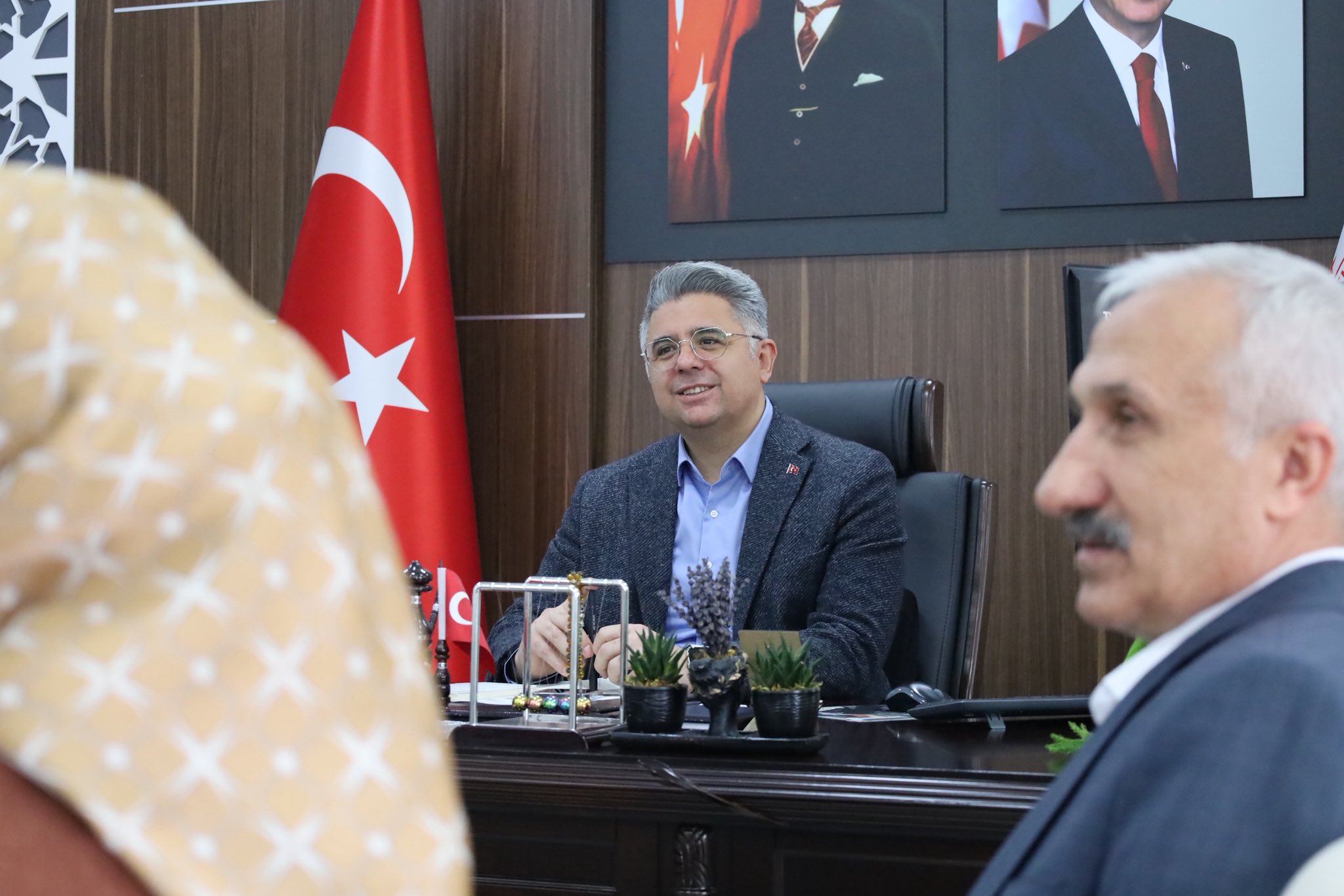 Pazartesi Günleri Çalışma Arkadaşlarımızı Dinliyoruz