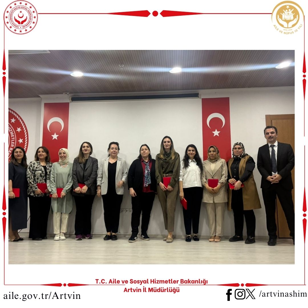 Çocuk Bakımında Akademik Yaklaşımlar Konulu Eğitim