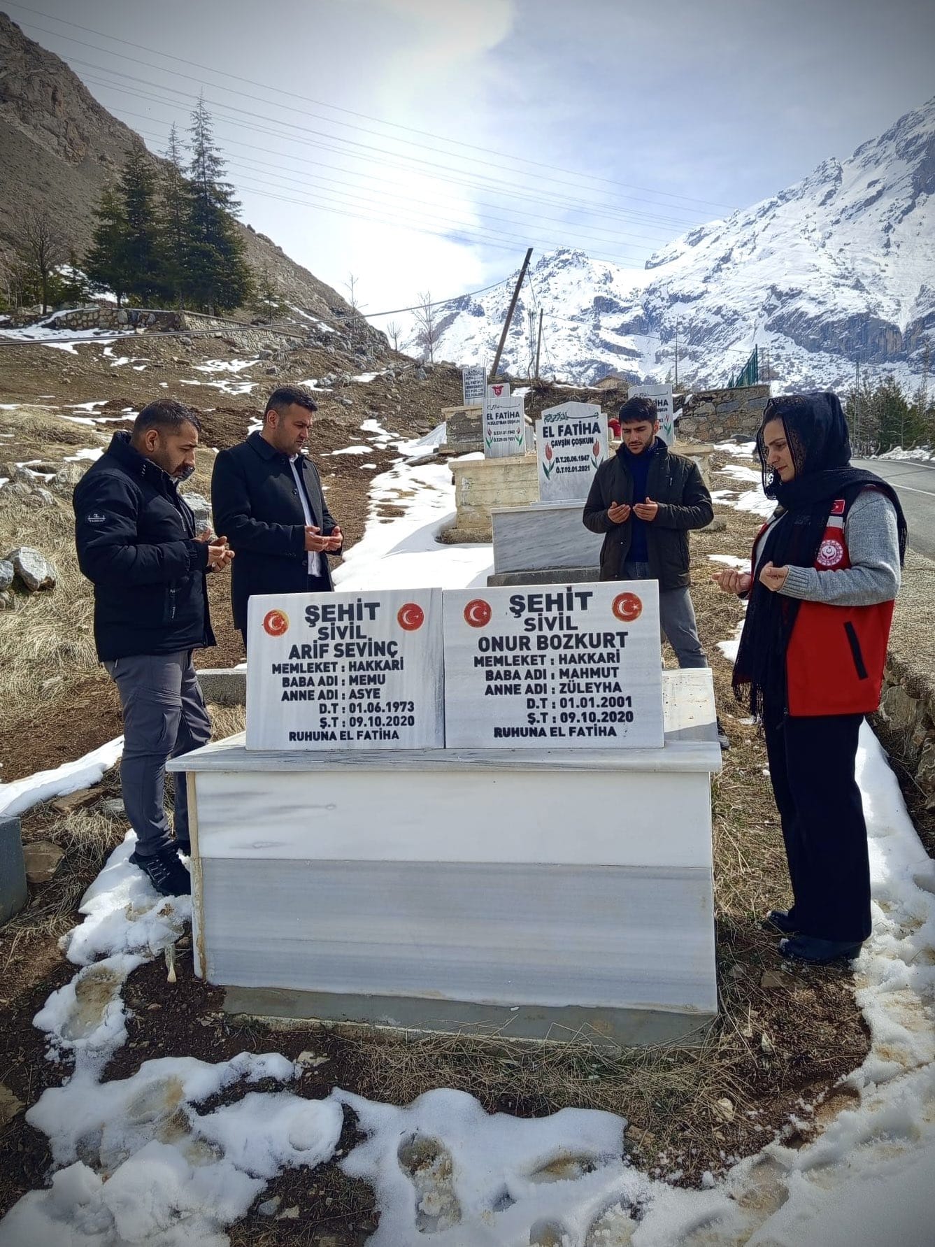 Bayramda Şehitlerimiz Dualarla Anıldı