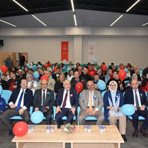 Otizm:Farklılık Değil, Zenginlik: Otizmi Anlamak, Kabul Etmek ve Birlikte Yaşamak - fotoğraf 3